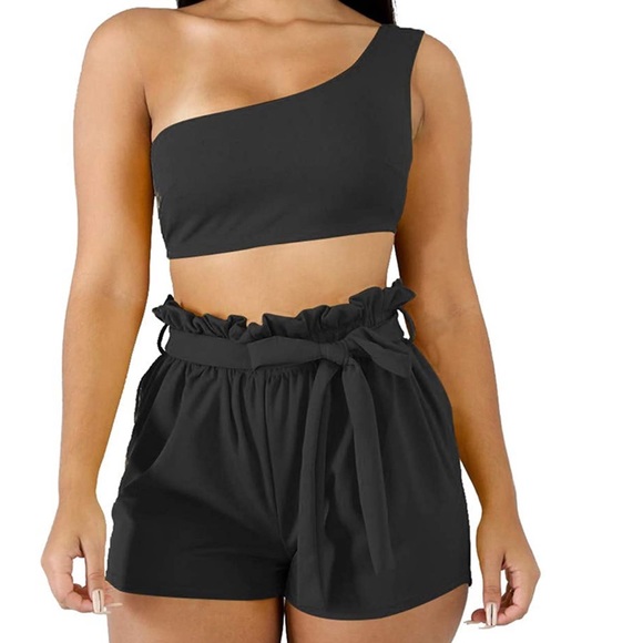 Pants - Crop Top Outfit
